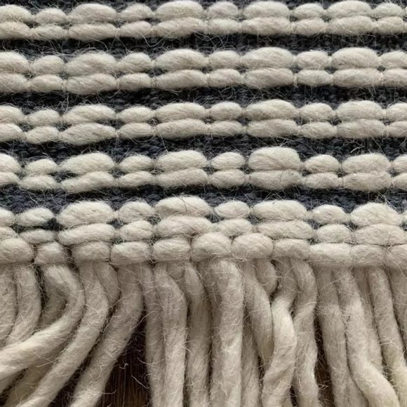 5x7 Feet Beige Grey Textured Stripe Cotton & Wool Natural Area Rug - Picture 6 of 7